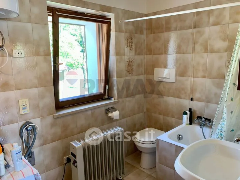 Bathrooms - Two-Unit Property with Garden in Feltre