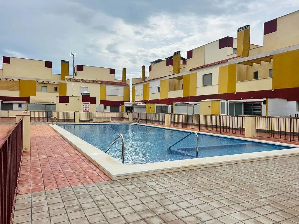 Bassein - Two-Bedroom House with Pool in Las Lomas del Rame