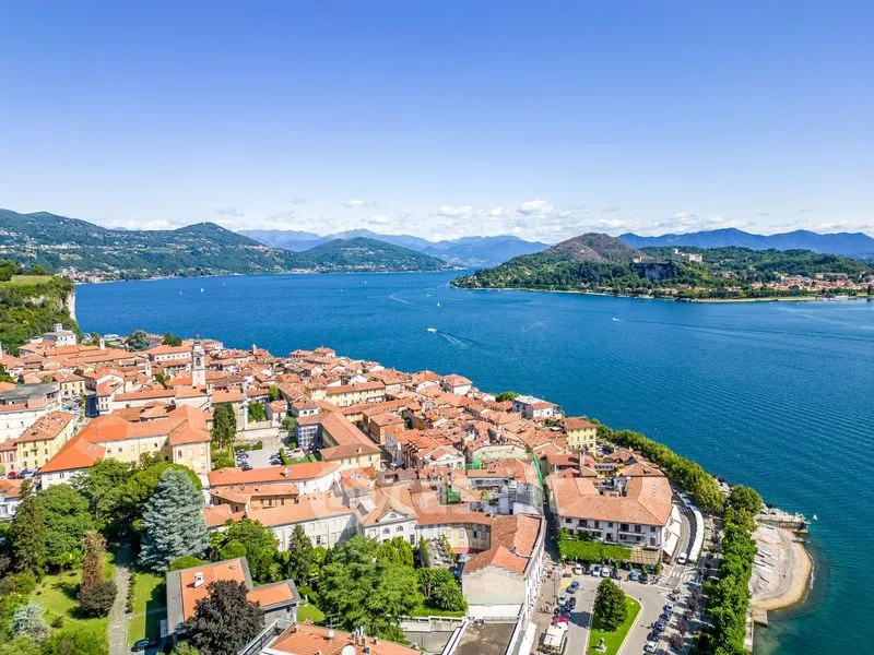 Rented 3-Bedroom Flat with Balcony in Arona