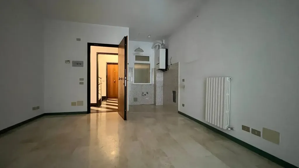 Esik - Bright Apartment with Ascensor in Chiavari