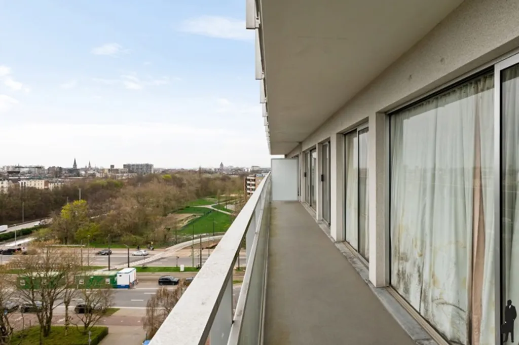 Balcon - Appartement avec terrasse au 9e étage à Anvers