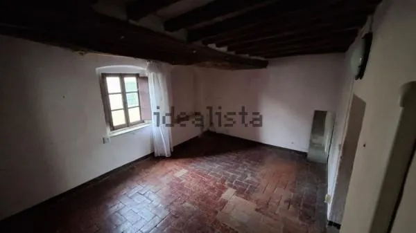Rustic Property for Renovation in Albinea