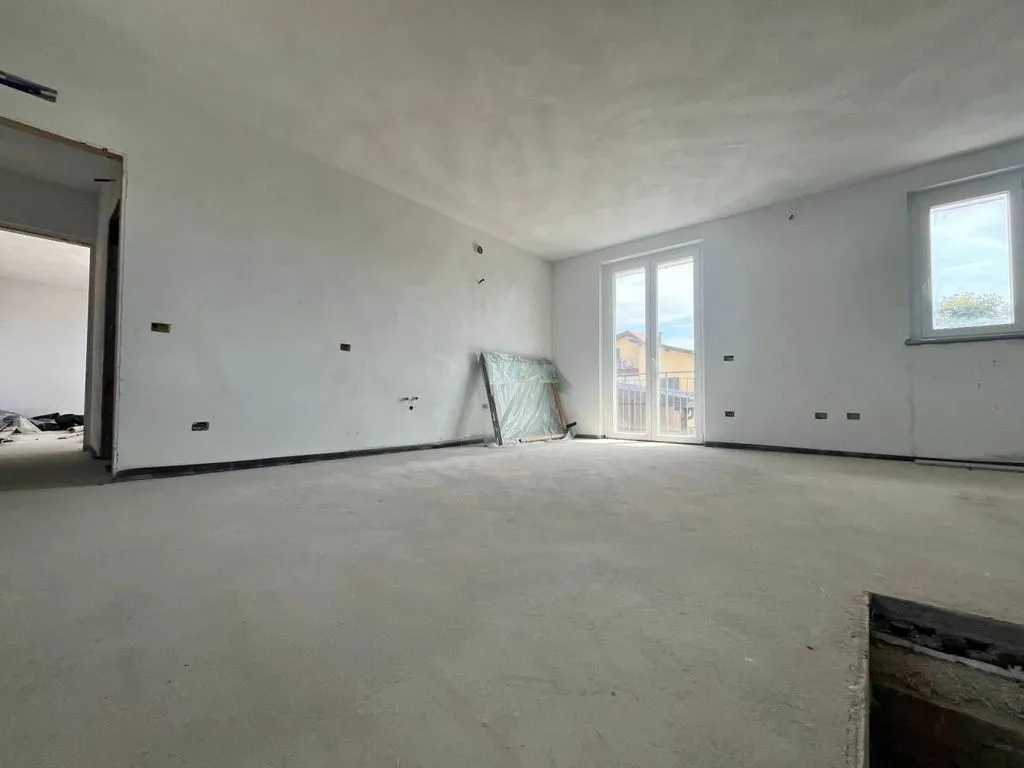 Pièces - New Villa with Private Garden in Besnate