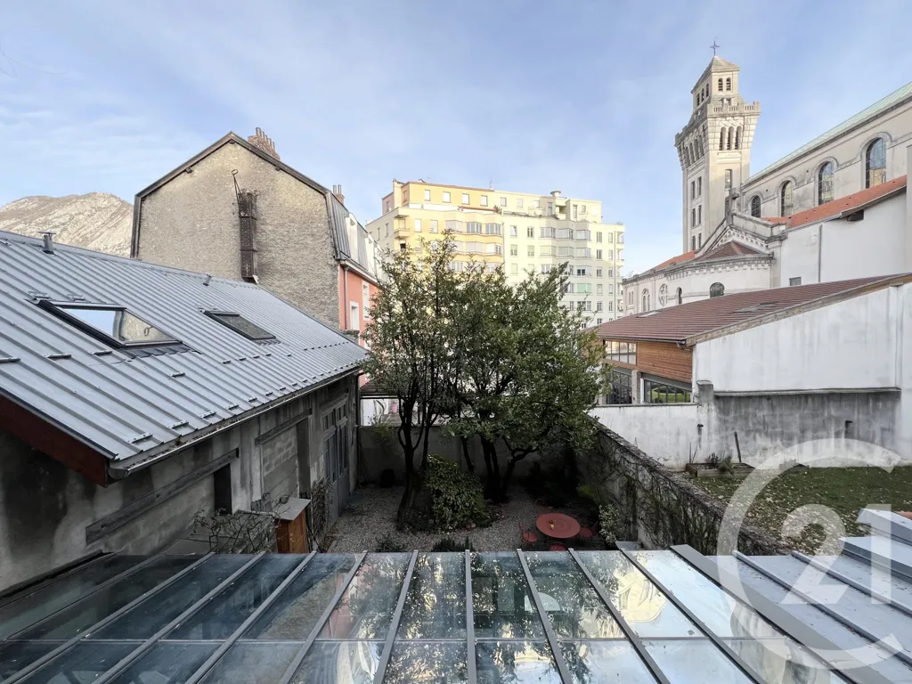 Terrasse - Studio Meublé Proche Gare à Grenoble