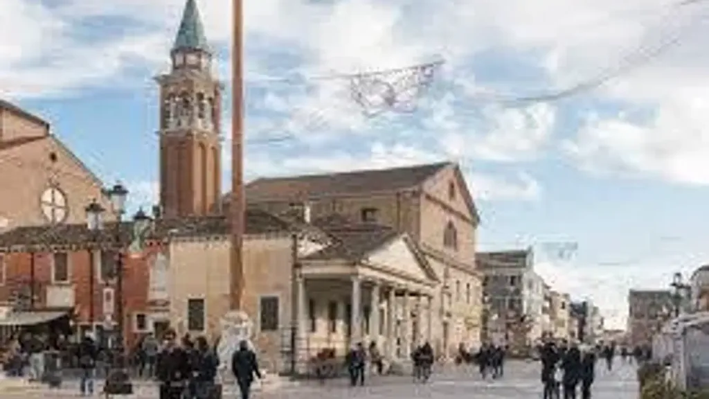 Chioggiotta House with Balcony in Chioggia