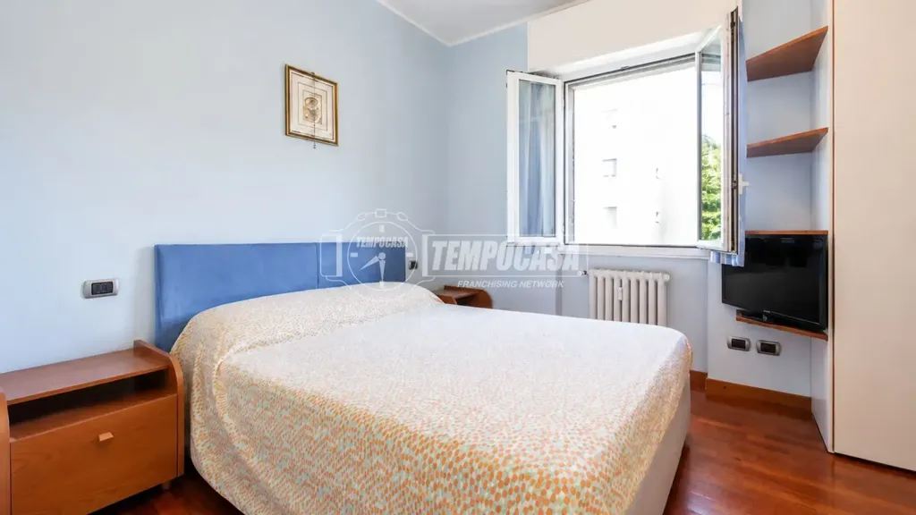 Magamistoad - Bright Triplex Apartment with Metro Access in Milan