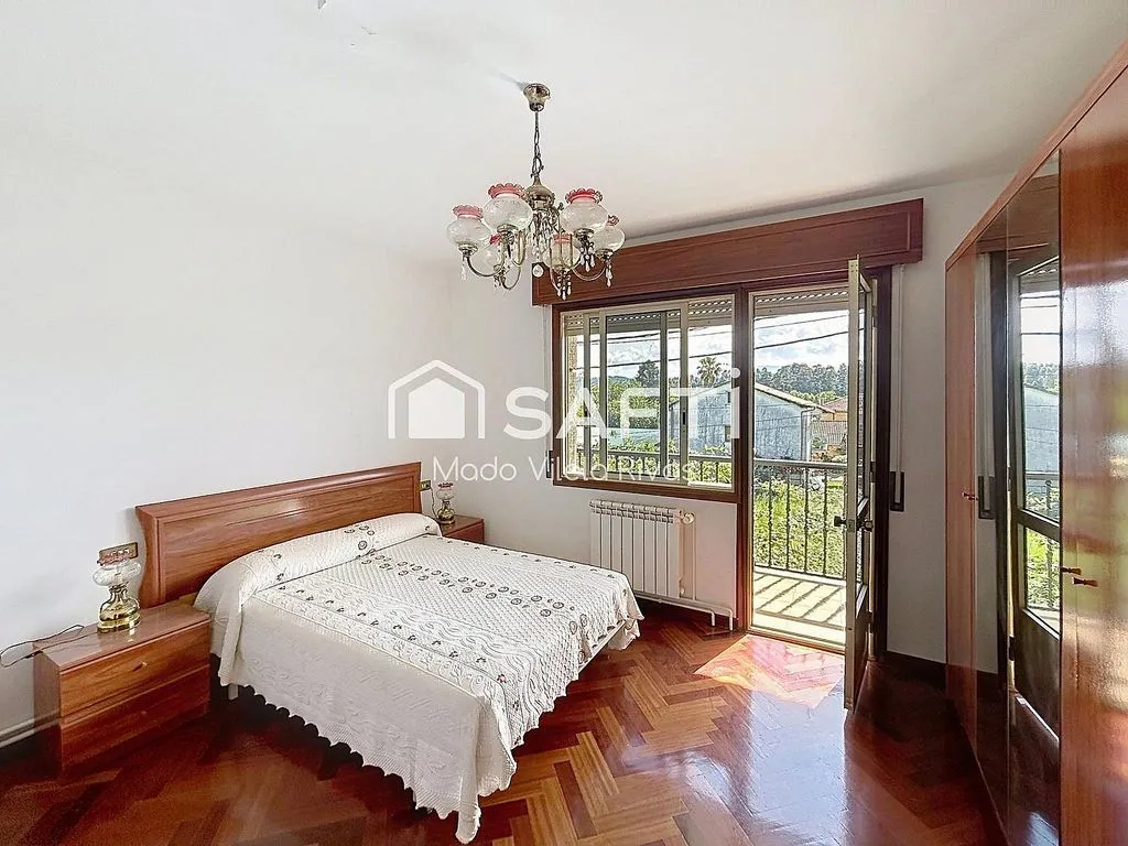 Magamistoad - Detached House with Two Independent Units in Meis