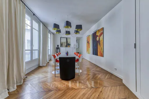 Appartement 8 pièces à Paris 8ème