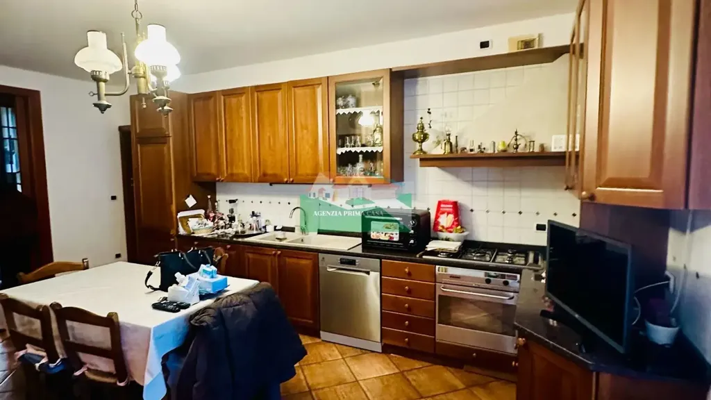 Cuisine - Villa with Private Garden in Ravenna