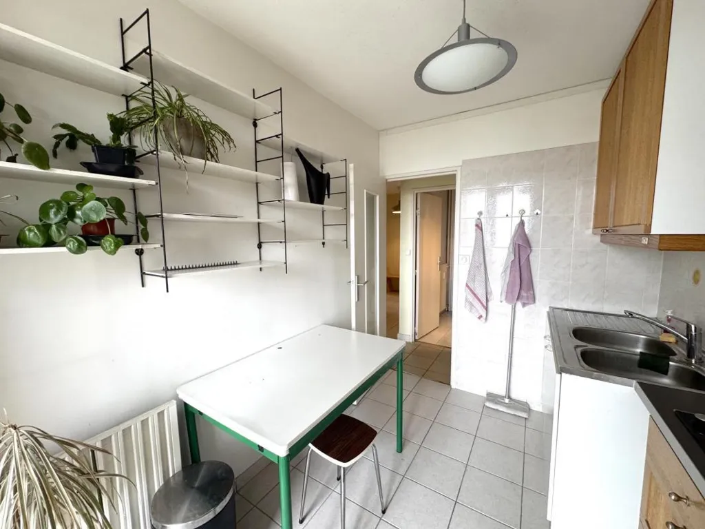 Cucina - Type 4 Flat with Garden in Reims