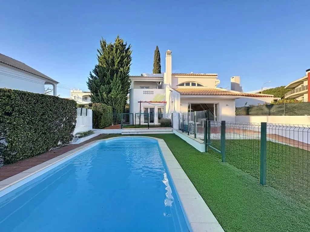 Bassein - Luxury Semidetached House with Pool in Albufeira