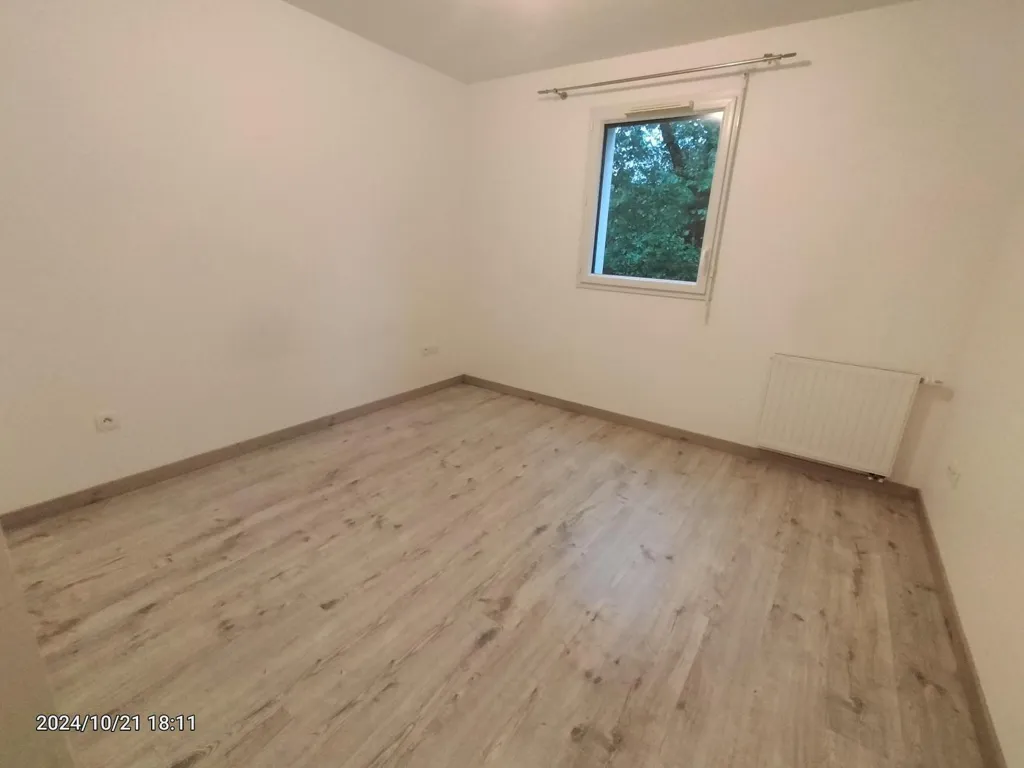Toad - 3-Bedroom Flat with Terrace in Sautron
