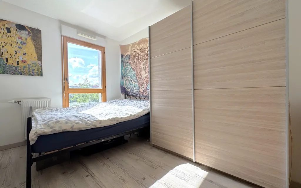 Bedrooms - Spacious Duplex with Terrace in Urban Area