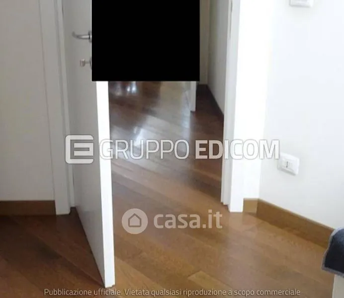 Esik - Three-bedroom Apartment with Parking in Mortara