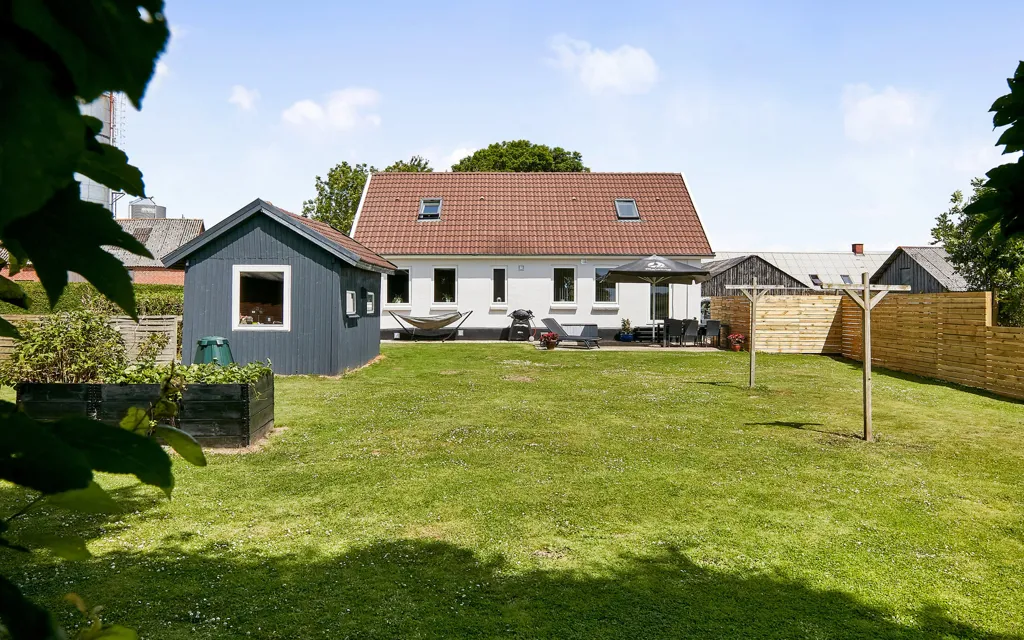 Giardino - Modernised Villa with Open Fields View near Hatting