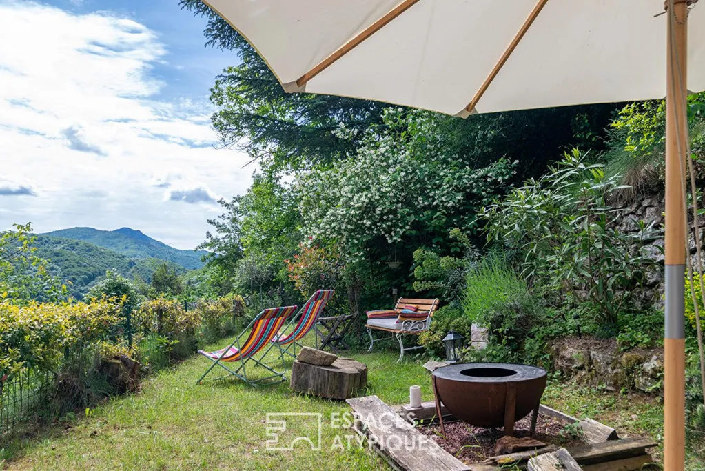 Aed - Historic Millhouse with River View in Burzet