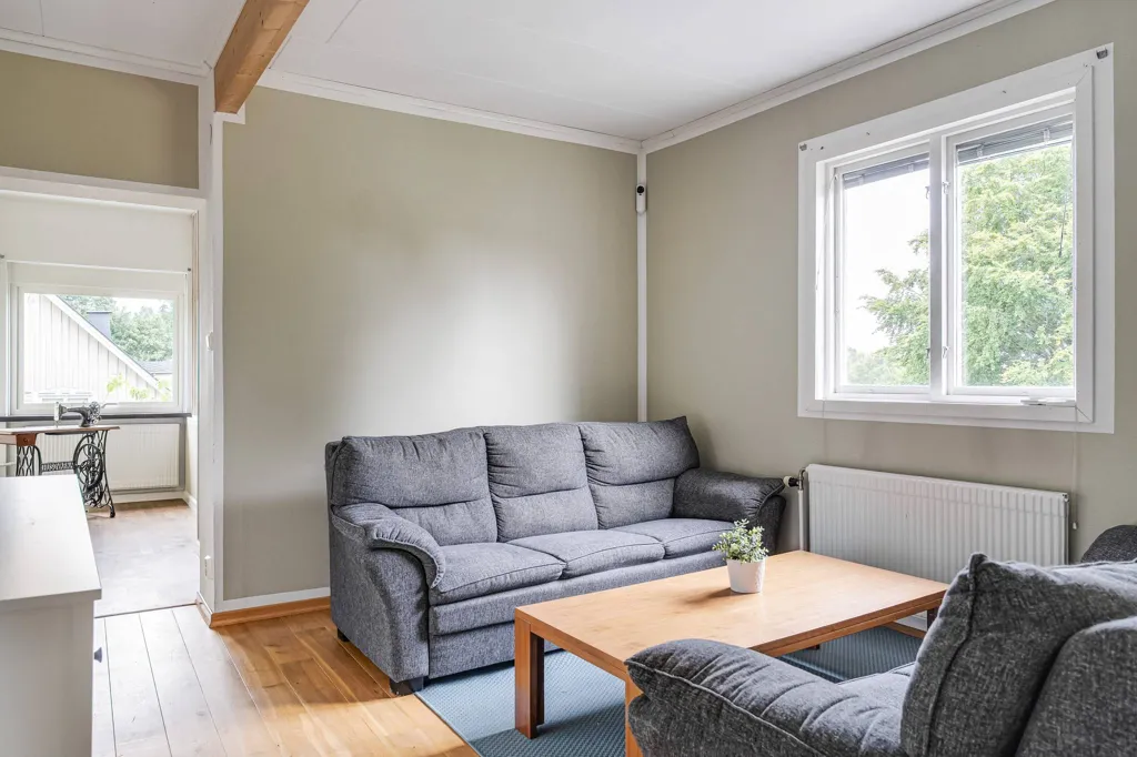 Séjour - Generous Family Home with Development Potential in Tyringe
