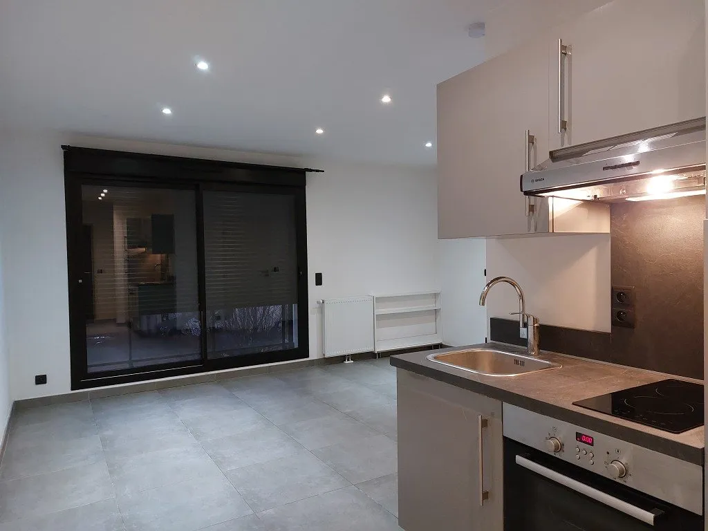 Cuisine - Studio avec Balcon en Centre-Ville