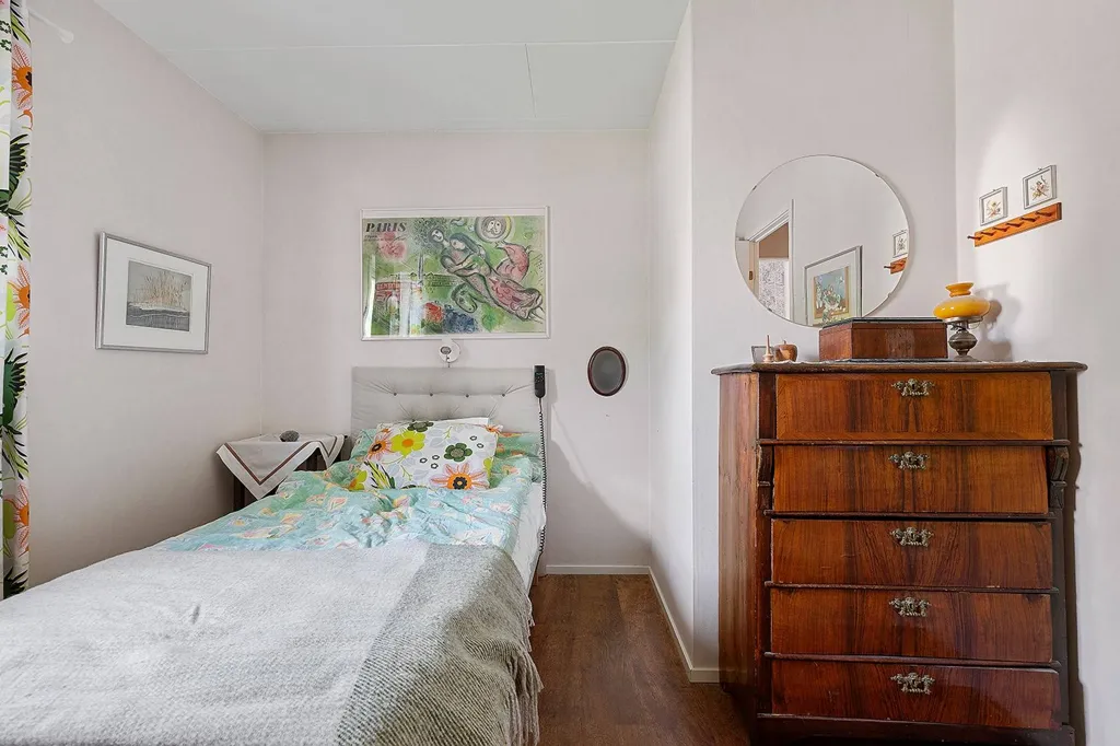 Chambres - Apartment with Balcony in Central Gisle