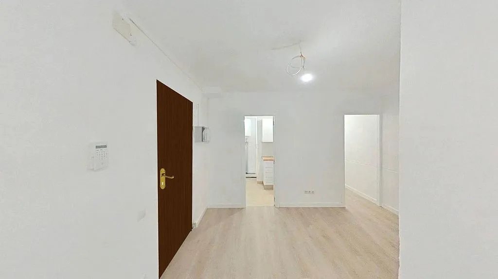 hallway_entrance