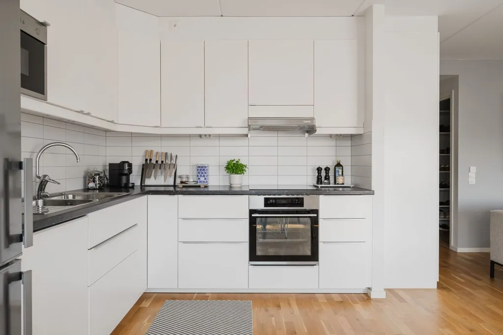 Kitchen - Apartment with South-Facing Balcony in Västra Hamnen