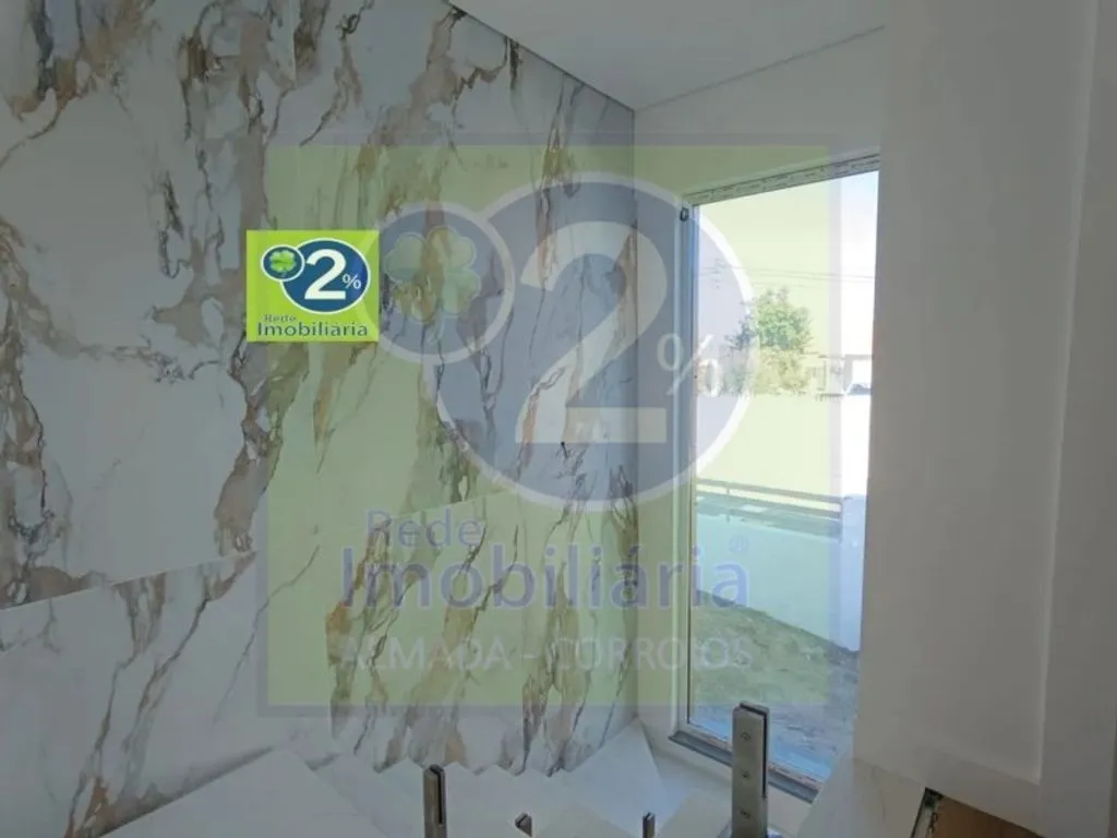 Esik - Luxury House with Pool in Charneca de Caparica