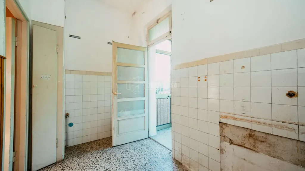 Esik - Two-Bedroom House with Garden in Vigevano Centre