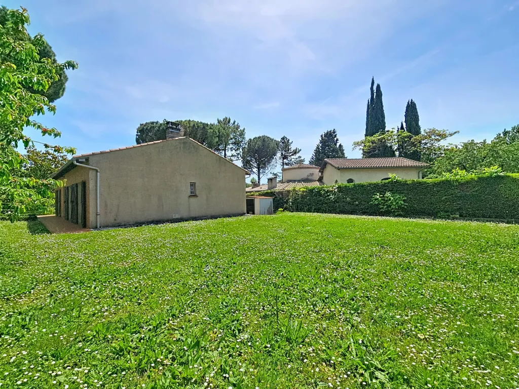Jardin - Maison de Plain-Pied avec Jardin à Drémil-Lafage