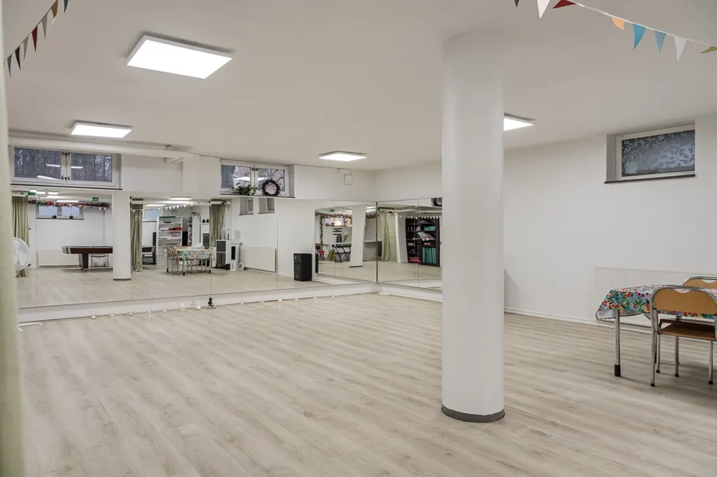 Toad - Renovated Business Unit with Luxurious Lighting in Malmö