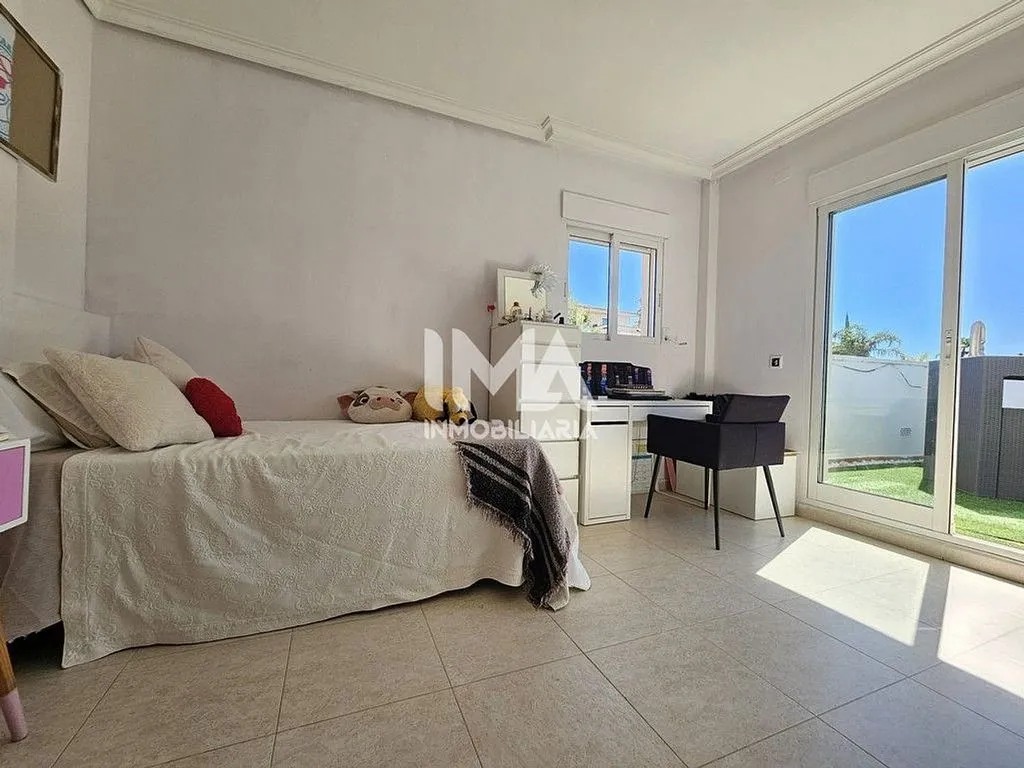 Bedrooms - Chalet with Pool and Terrace in Montepilar