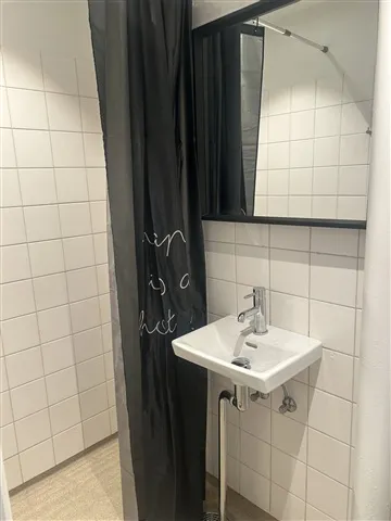 Vannitoad - Charmful Flat with Brick Walls in Aalborg