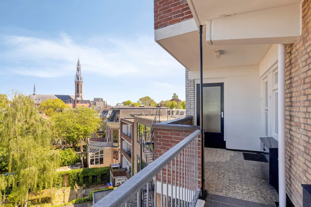 Balcon - City Centre Flat with Balcony in Hereplein