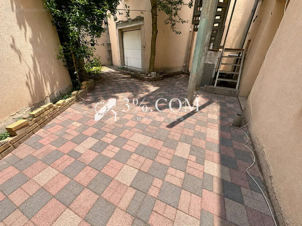 Jardin - Immeuble de Rapport à Nancy, Proche Campus ARTEM