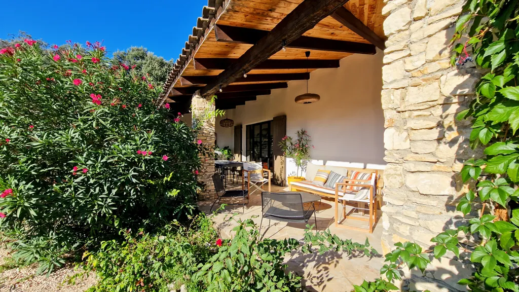 Terrasse - Villa avec Piscine à 3 Minutes d'Uzès