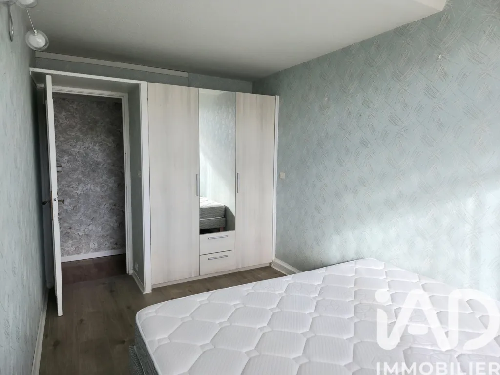Chambres - Appartement avec balcon et garage à Tarbes