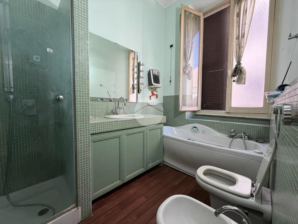 Bagni - Central Apartment with Balcony in La Spezia
