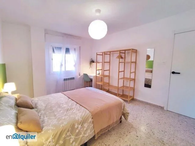 Bedrooms - Apartment with Terrace in Granada