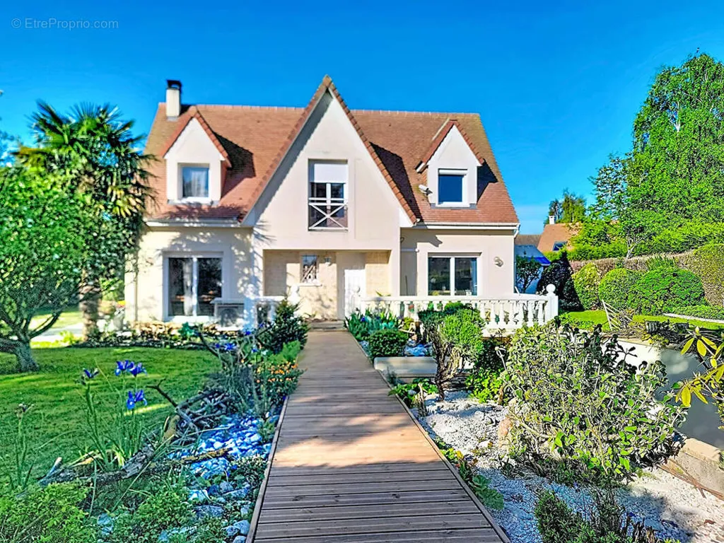 Maison 7 pièces à Benouville