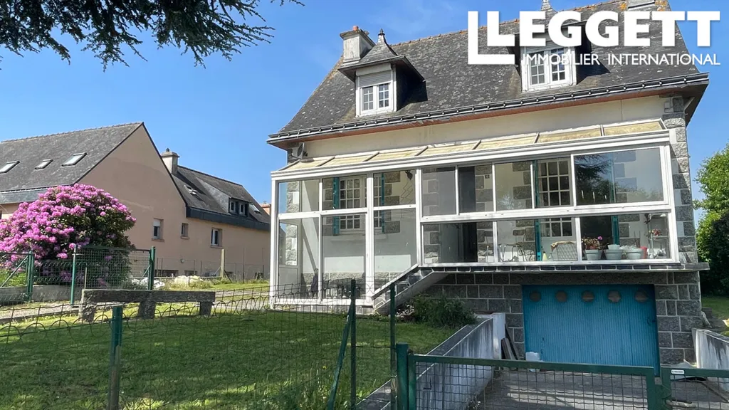 Außenansicht - Spacious House with Garden in Ploussulié