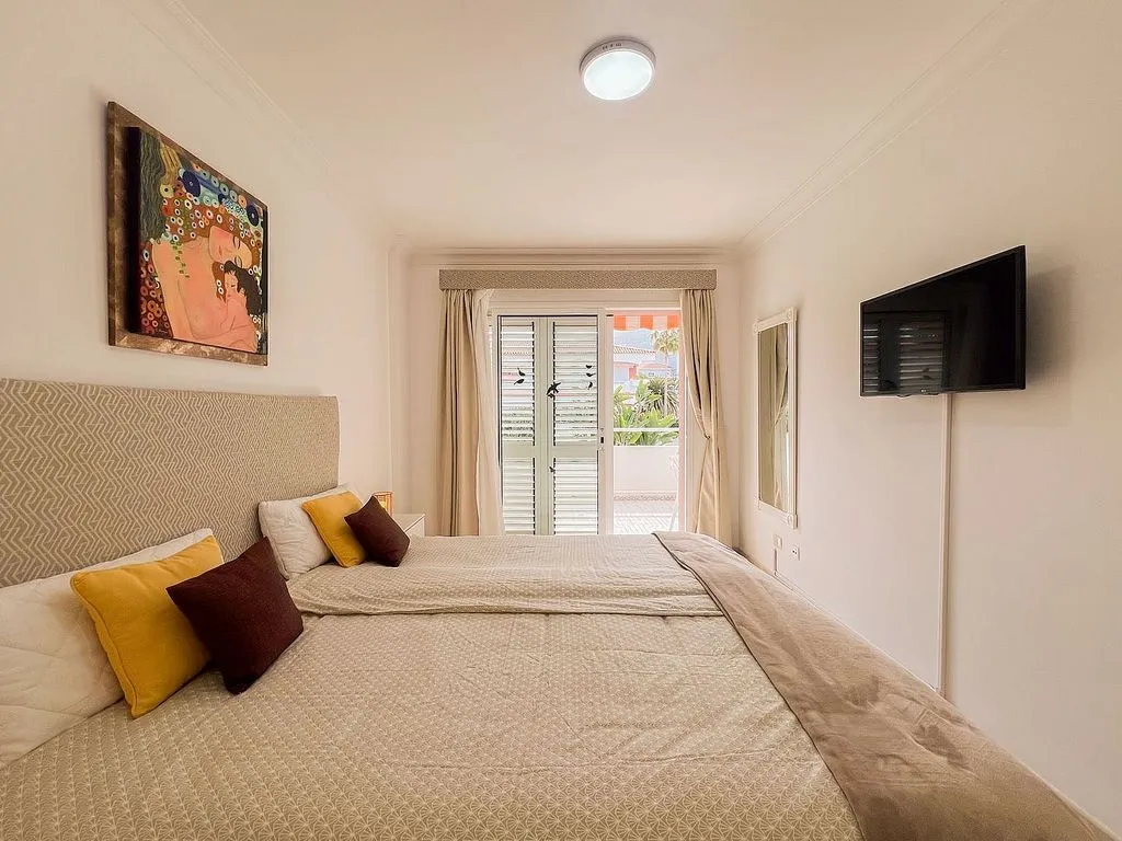 Bedrooms - Apartment with Pool and Terrace in Botanical Zone