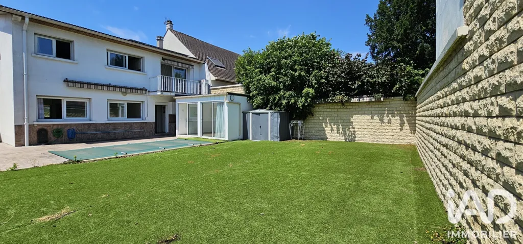 Jardin - Villa avec Piscine et Dépendance à Les Pavillons-sous-Bois