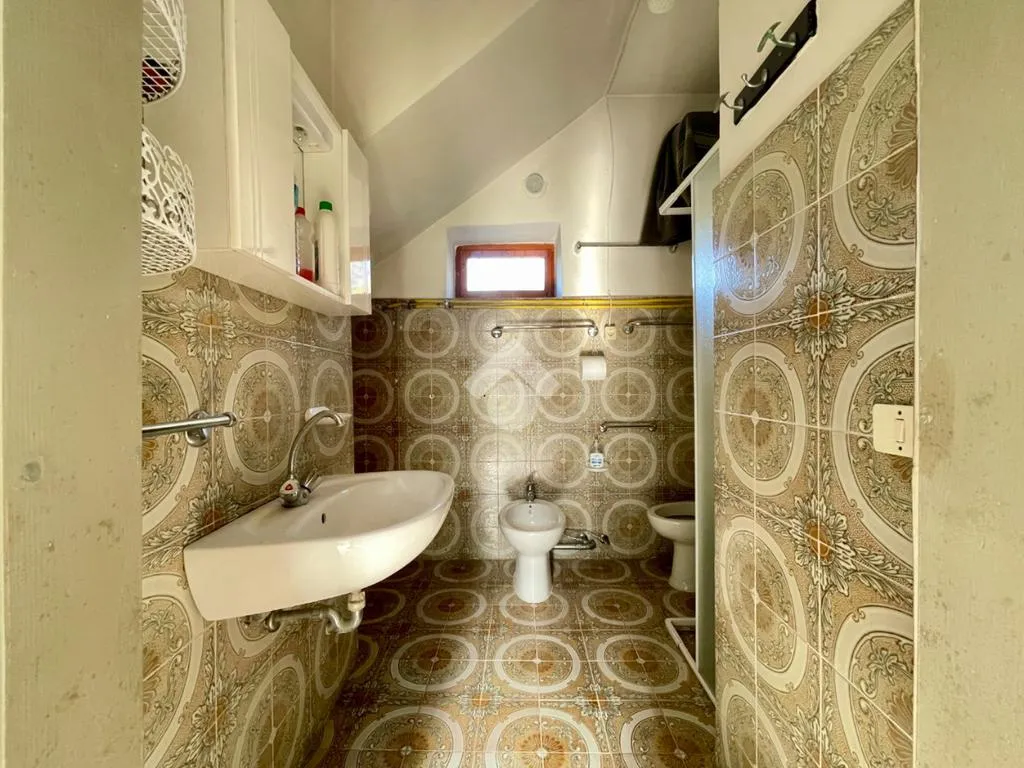 Salles de bain - Semi-detached House with Garden in Nimis