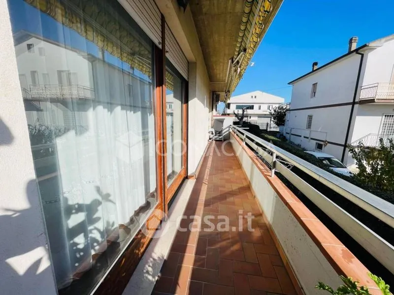 Rõdu - Terraced House with Private Garden in Spoltore
