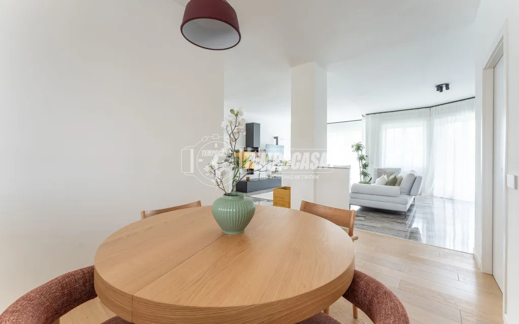 Salle à manger - Rustic-Style Apartment with Balcony in Milan
