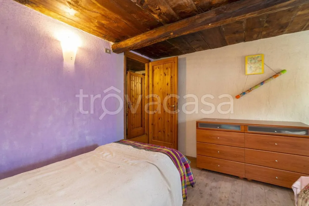 Bedrooms - Rustic Baita with Garden in Celle di Macra