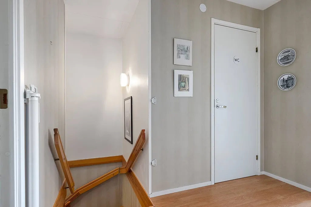 Entrée - Apartment with Balcony in Central Gisle