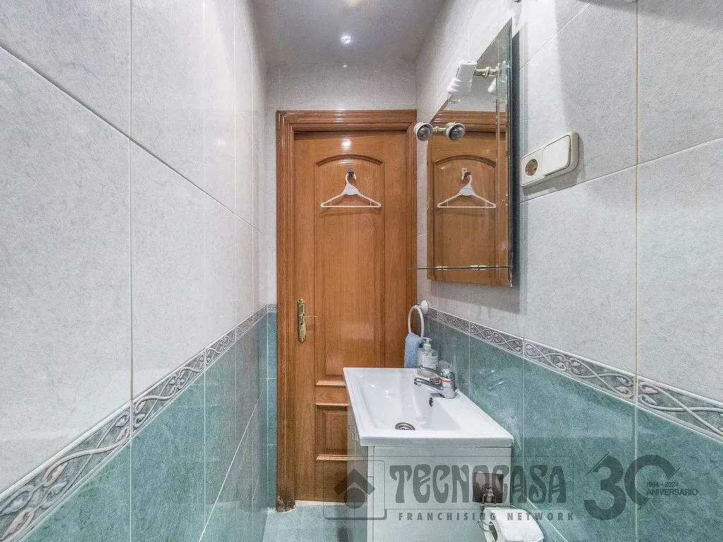 Salles de bain - Apartment with Ascender in Arganzuela, Madrid