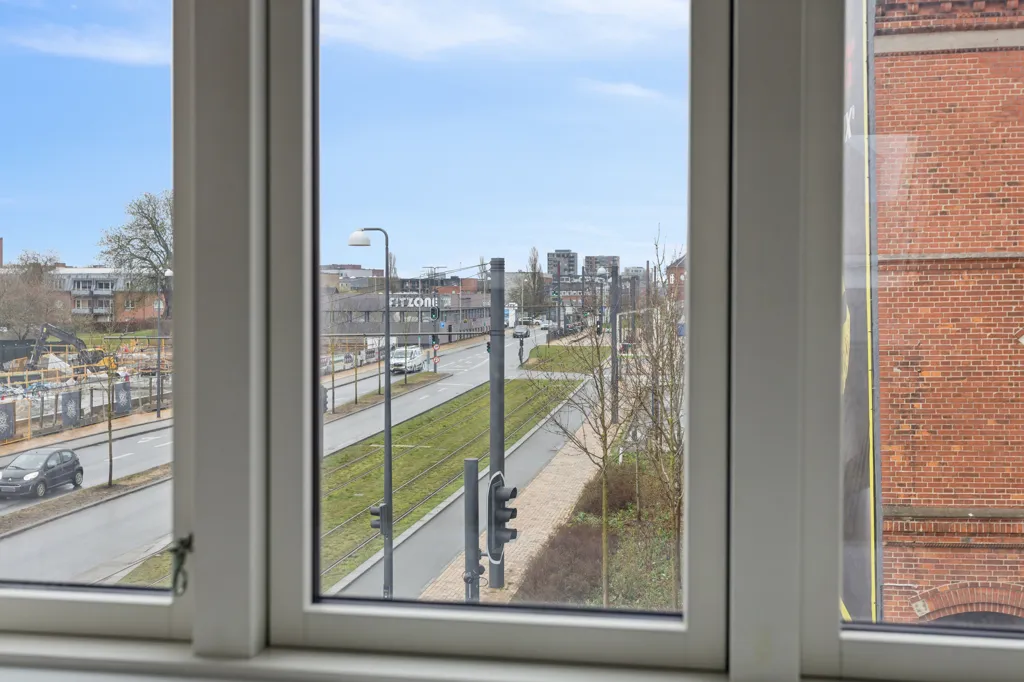 Pièces - Apartment with High-Level Views in Odense