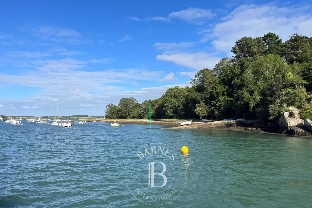 Constructible Plot with Sea View in Île-d'Arz