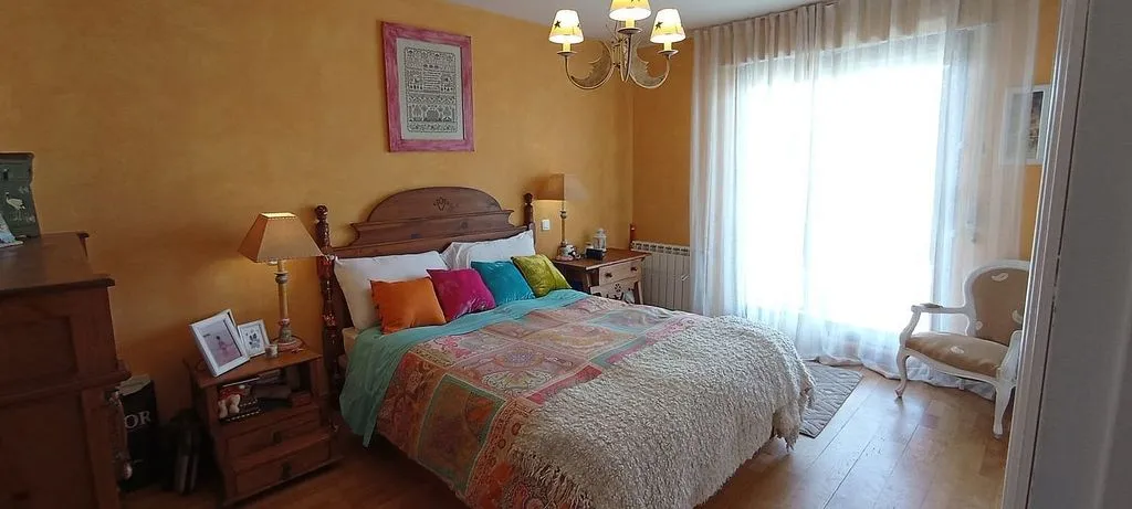 Bedrooms - Chalet with Pool and Terrace in Simancas